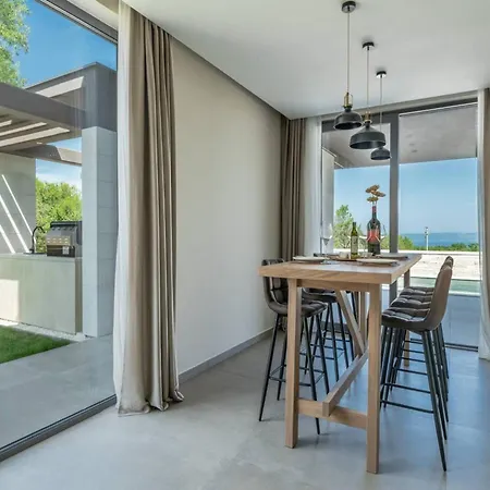 Luxury Teulu With Sea View *