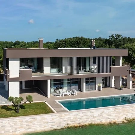 Luxury Teulu With Sea View Krnica