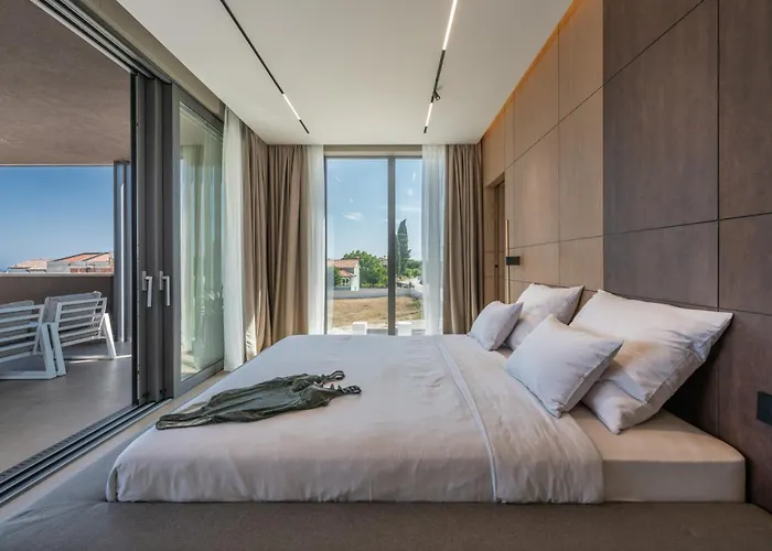 Luxury Teulu With Sea View By Istrabook *