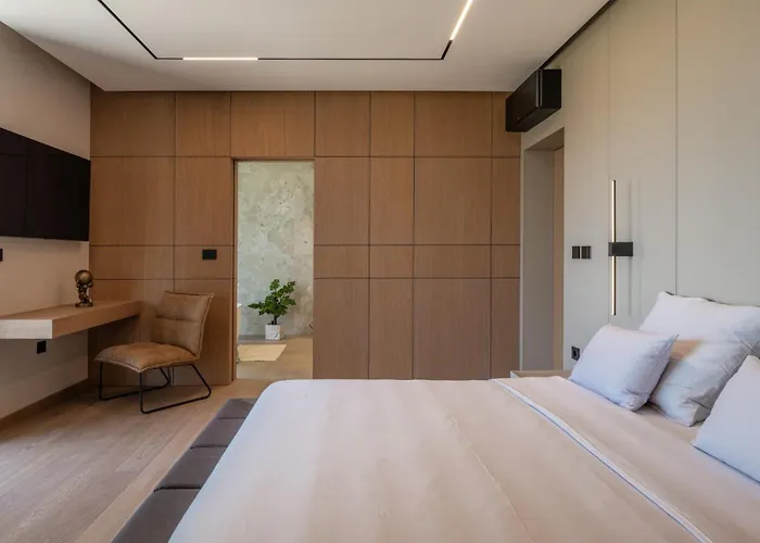 Luxury Teulu With Sea View By Istrabook * クルニカ