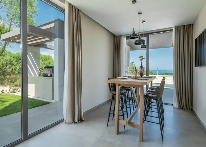 Luxury Teulu With Sea View By Istrabook *